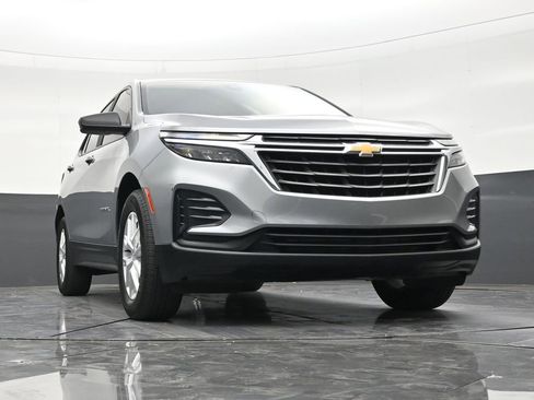 Used 2023 Chevrolet Equinox LS FWD image 26