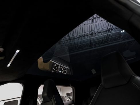 Used 2024 Tesla Cybertruck AWD Crew Cab image 8