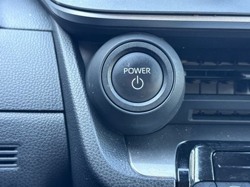 Used 2024 Toyota Prius LE FWD image 22