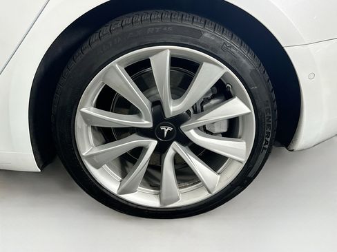 Used 2018 Tesla Model 3 Long Range AWD/4WD image 11