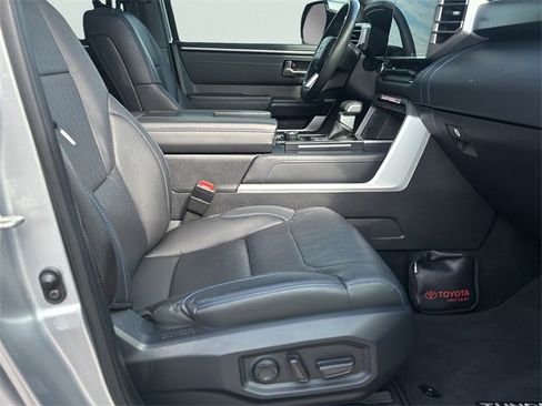 Used 2024 Toyota Tundra Platinum image 11