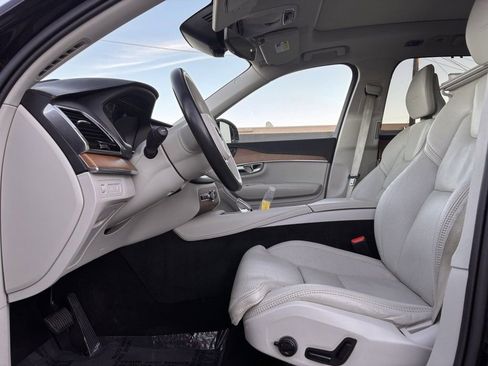 Used 2020 Volvo XC90 T8 Inscription image 10