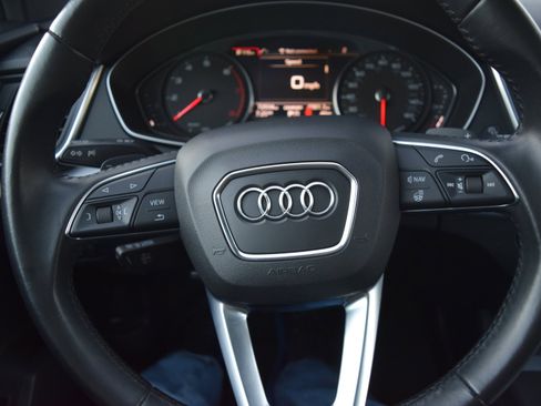 Used 2020 Audi Q5 2.0T Premium w/ Titanium Sport Package image 10