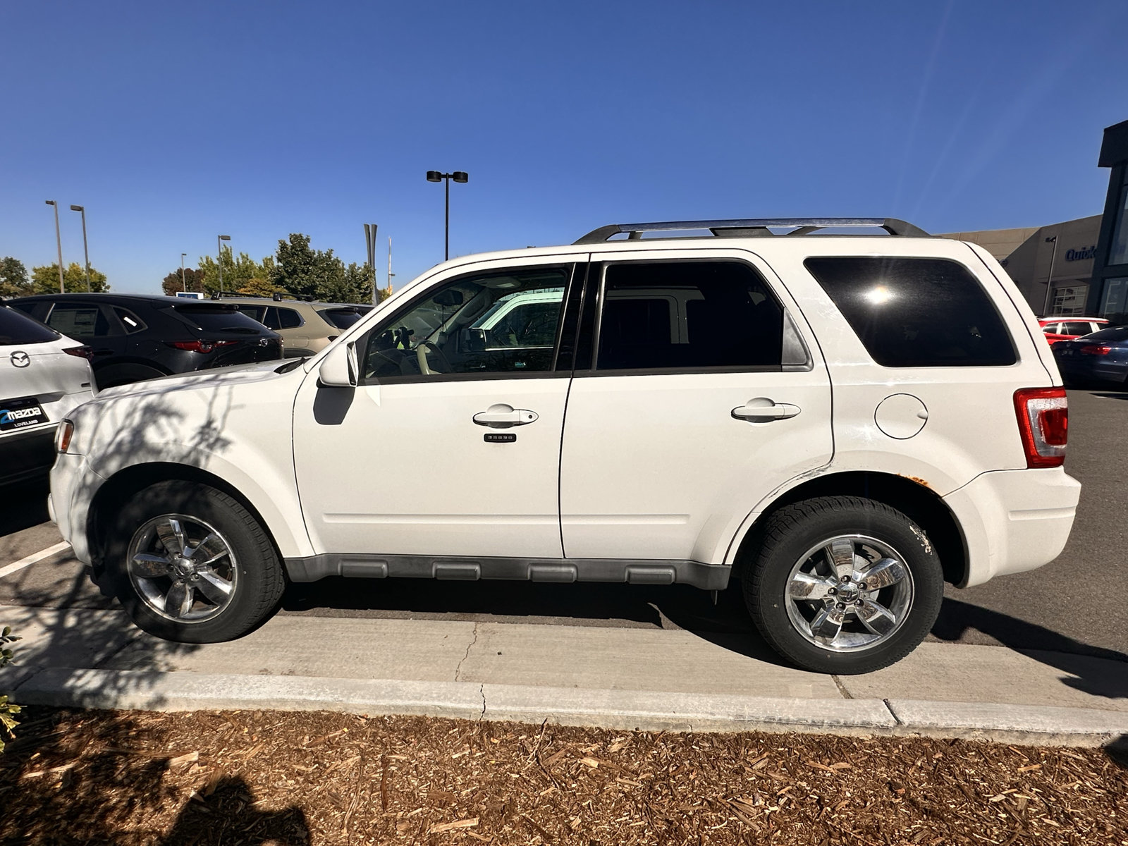 Used 2012 Ford Escape Limited AWD/4WD image 2