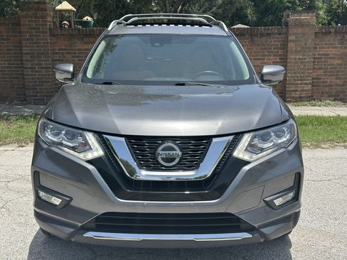 Used 2019 Nissan Rogue SL w/ Premium Package FWD image 3