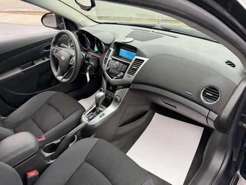 Used 2016 Chevrolet Cruze LT image 19