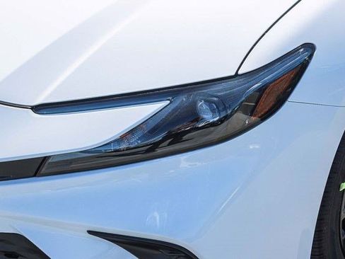New 2026 Toyota Camry SE FWD image 5