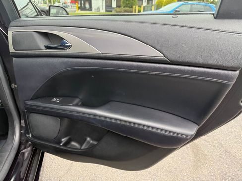 Used 2020 Lincoln MKZ Standard image 25