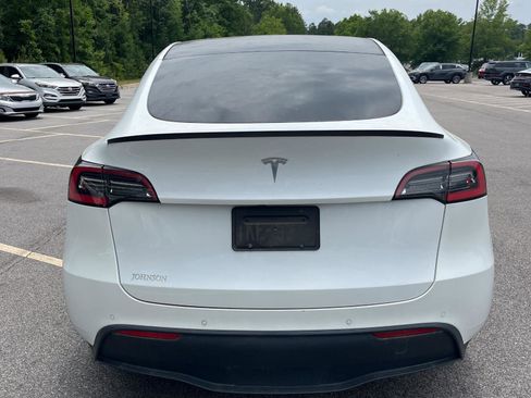 Used 2021 Tesla Model Y 2WD image 5