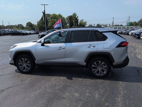 Used 2024 Toyota RAV4 XLE Premium w/ Weather Package AWD/4WD image 4
