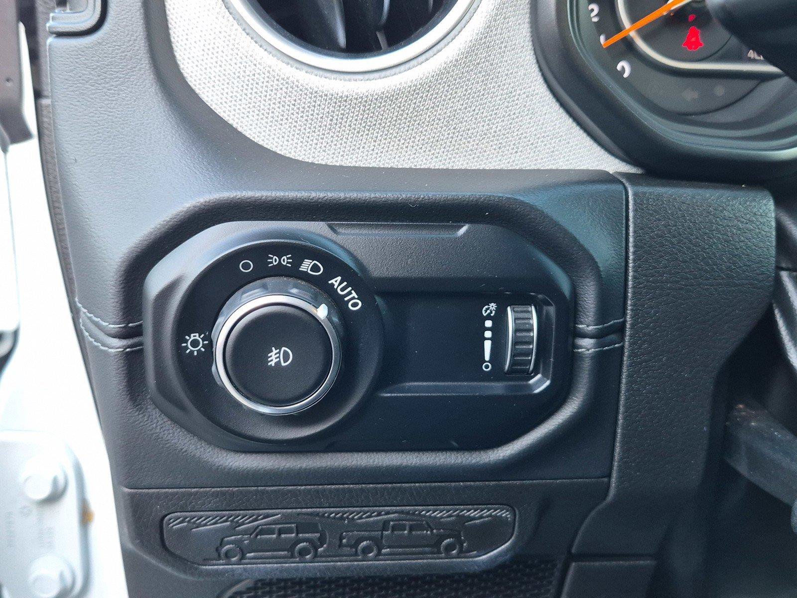 Used 2024 Jeep Wrangler Unlimited Sahara AWD/4WD image 23