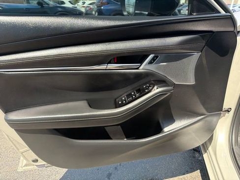 Used 2023 MAZDA MAZDA3 Hatchback w/Premium Plus Pkg AWD/4WD image 25