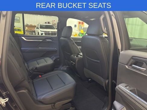 Used 2026 GMC Acadia Elevation w/ Elevation Premium Package FWD image 15