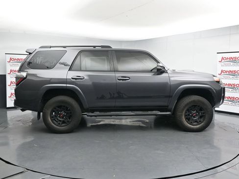 Used 2019 Toyota 4Runner TRD Off-Road Premium AWD/4WD image 9