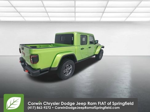 Used 2025 Jeep Gladiator Mojave image 8