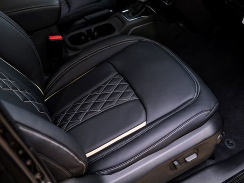 Used 2025 Jeep Wrangler Unlimited Rubicon 392 image 80