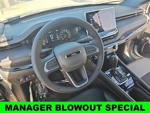 New 2026 Jeep Compass Latitude AWD/4WD image 15