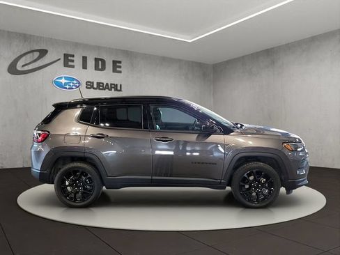 Used 2022 Jeep Compass Latitude w/ Convenience Group AWD/4WD image 13