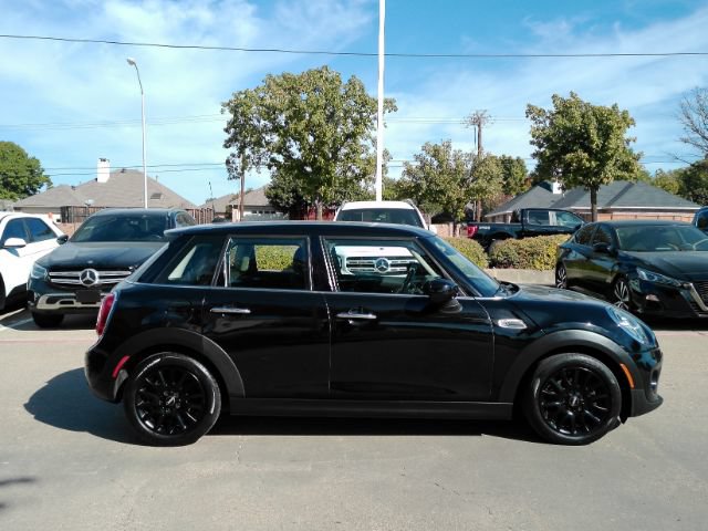 Used 2021 MINI Cooper 4-Door Hardtop FWD image 5