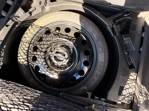 Used 2010 Chevrolet Equinox LTZ image 27