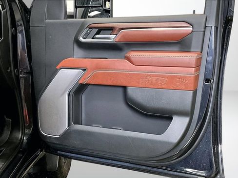 Used 2024 GMC Sierra 2500 Denali Ultimate image 27