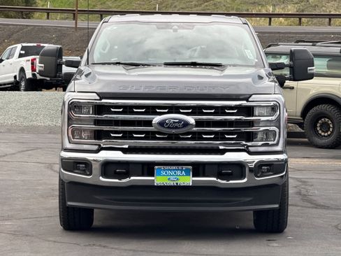 New 2026 Ford F250 Lariat w/ FX4 Off-Road Package AWD/4WD image 3