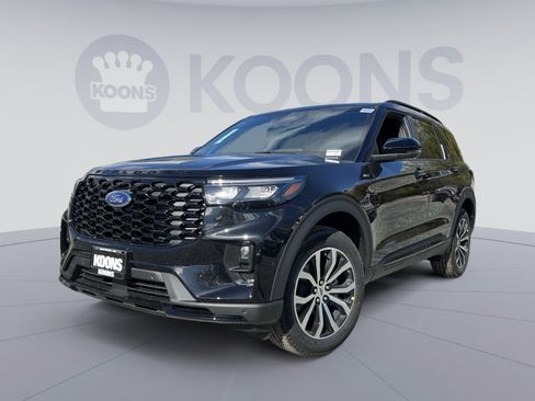 New 2026 Ford Explorer ST-Line image 1