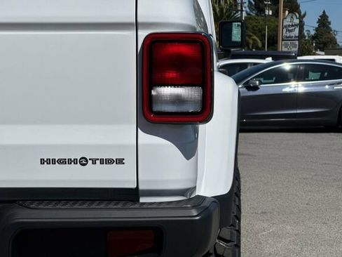 New 2025 Jeep Gladiator Sport image 25