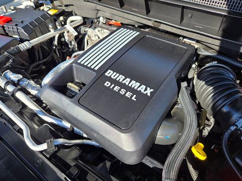 Used 2025 Chevrolet Silverado 1500 LT w/ Protection Package image 18