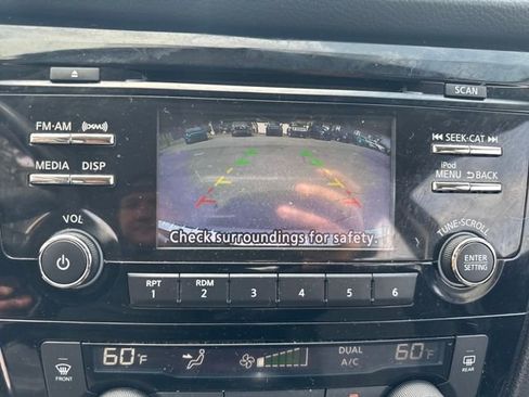 Used 2018 Nissan Rogue Sport SV w/ SV All-Weather Package image 18