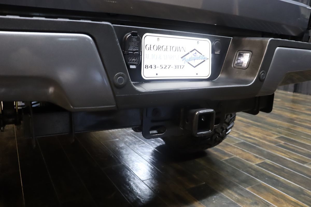 Used 2022 Ford F250 Lariat w/ Black Appearance Package AWD/4WD image 32