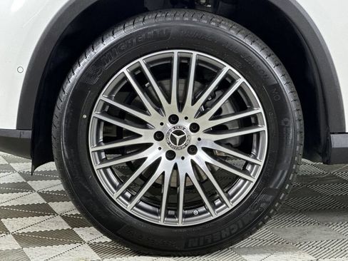 Certified 2026 Mercedes-Benz GLC 300 image 34