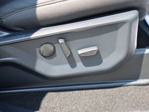 Certified 2022 Ford F150 XLT w/ Equipment Group 302A High image 11