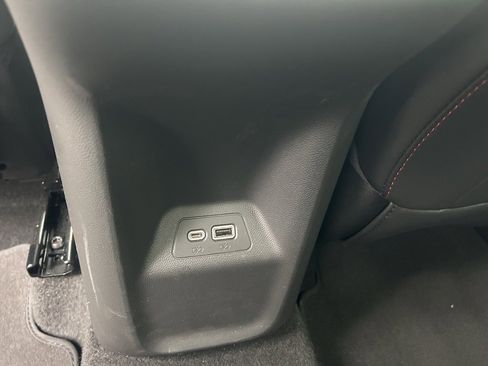 Used 2023 Buick Envision Essence w/ Sport Touring Package image 30