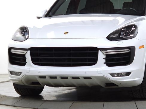 Used 2016 Porsche Cayenne GTS w/ Premium Package Plus image 2