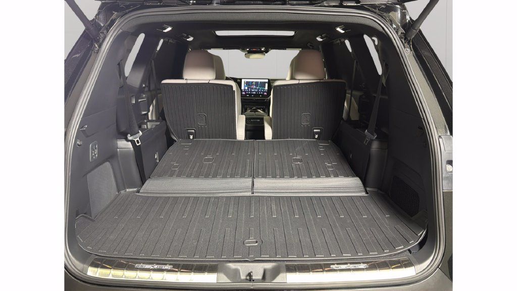 Used 2025 Lexus TX 350 FWD w/ Technology Package image 32