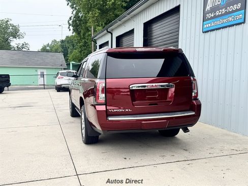 Used 2019 GMC Yukon XL Denali w/ Denali Ultimate Package AWD/4WD image 7
