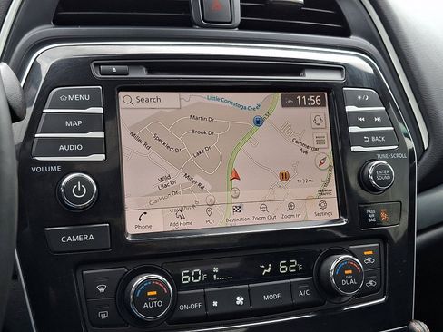 Used 2023 Nissan Maxima SR w/ Sport Mat Group FWD image 26