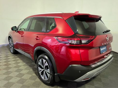 Certified 2023 Nissan Rogue SV w/ SV Premium B Package AWD/4WD image 5