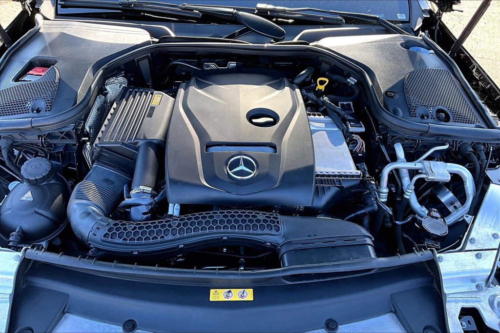 Used 2017 Mercedes-Benz E 300 4MATIC image 30