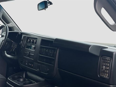 Used 2024 GMC Savana 2500 w/ Driver Convenience Package image 26