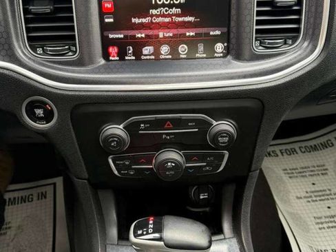 Used 2015 Dodge Charger SXT w/ AWD Plus Group image 15