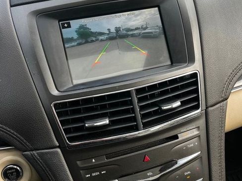 Used 2019 Lincoln MKT AWD image 26