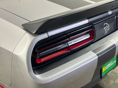 Used 2016 Dodge Challenger SRT Hellcat image 34