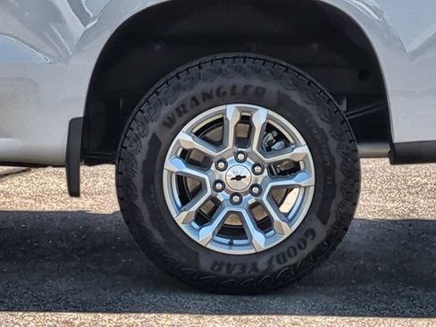 Certified 2026 Chevrolet Silverado 1500 RST AWD/4WD image 37