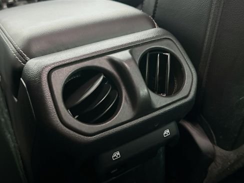 Used 2023 Jeep Wrangler Unlimited Sahara AWD/4WD image 26