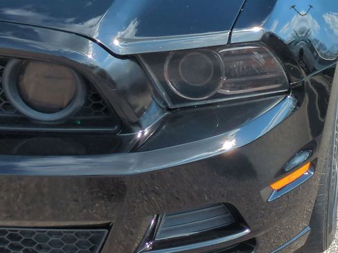 Used 2013 Ford Mustang GT Premium w/ Comfort Pkg RWD image 11