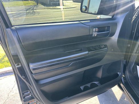 Used 2016 Toyota Tundra SR w/ Tow Package image 15