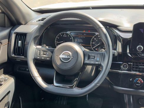 Used 2024 Nissan Pathfinder Rock Creek AWD/4WD image 13