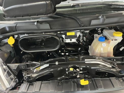 Used 2025 RAM ProMaster 2500 w/ Convenience Group image 27